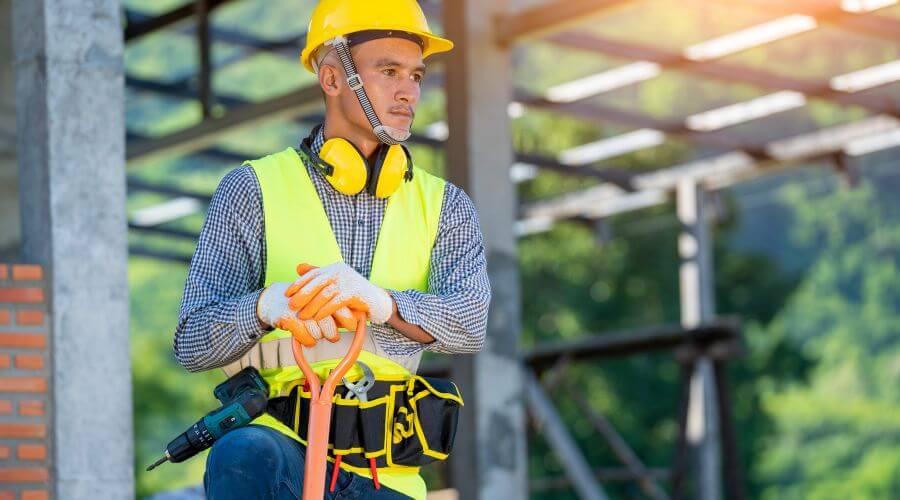 Professional gutter cleaning in Fellsmere, FL
